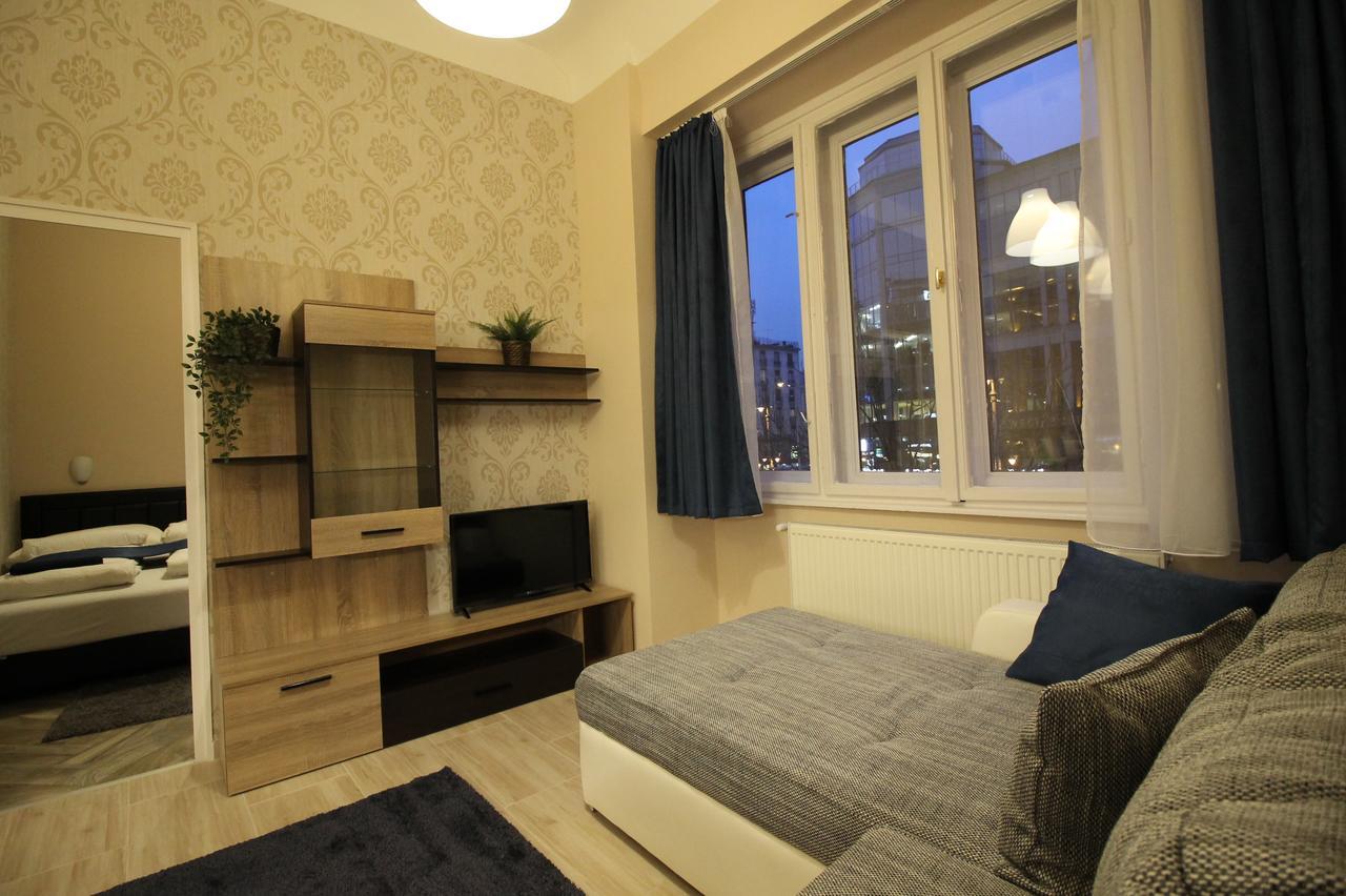 Center Businessclass Apartment Budapest Luaran gambar