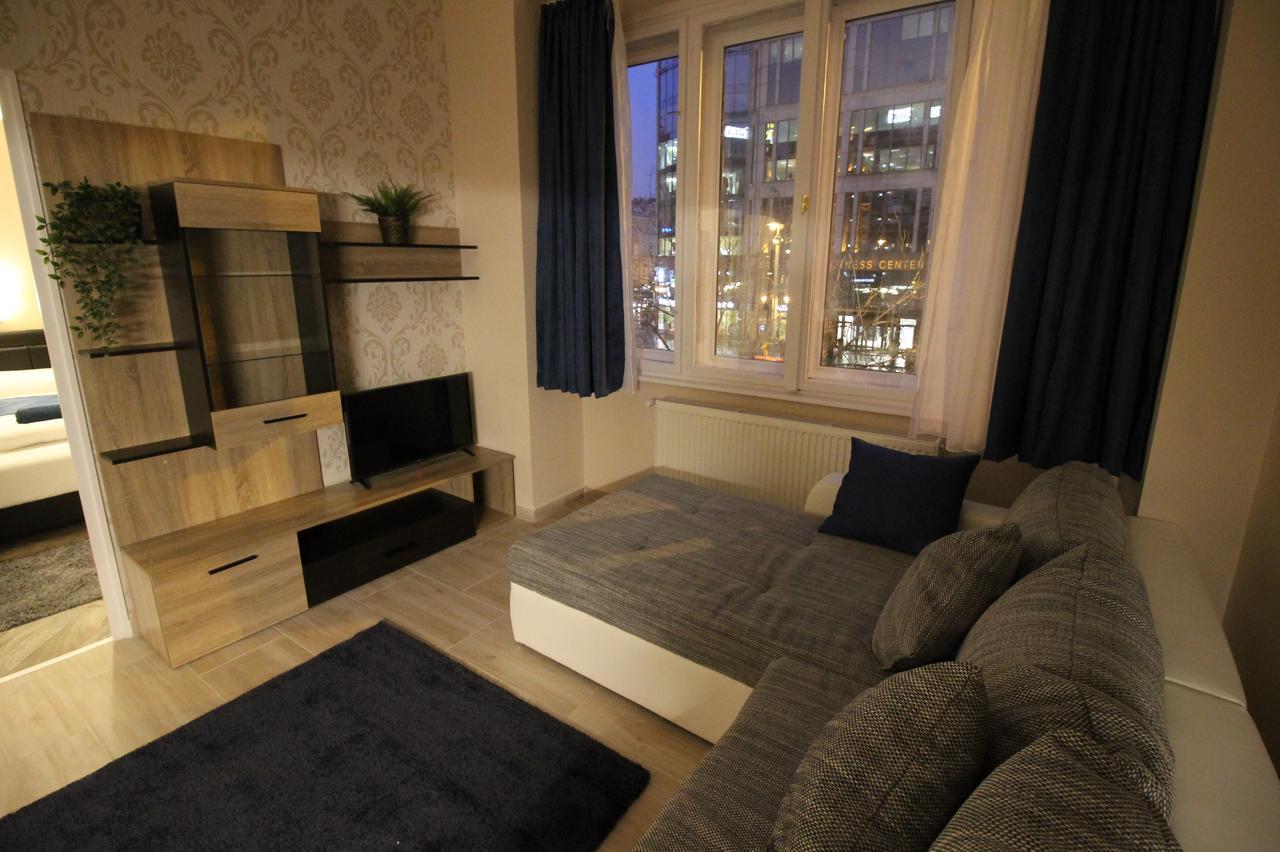 Center Businessclass Apartment Budapest Luaran gambar