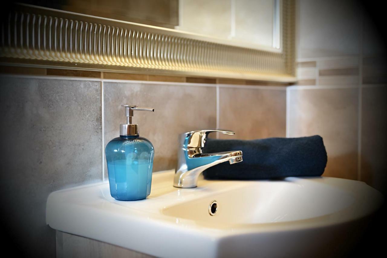 Center Businessclass Apartment Budapest Luaran gambar
