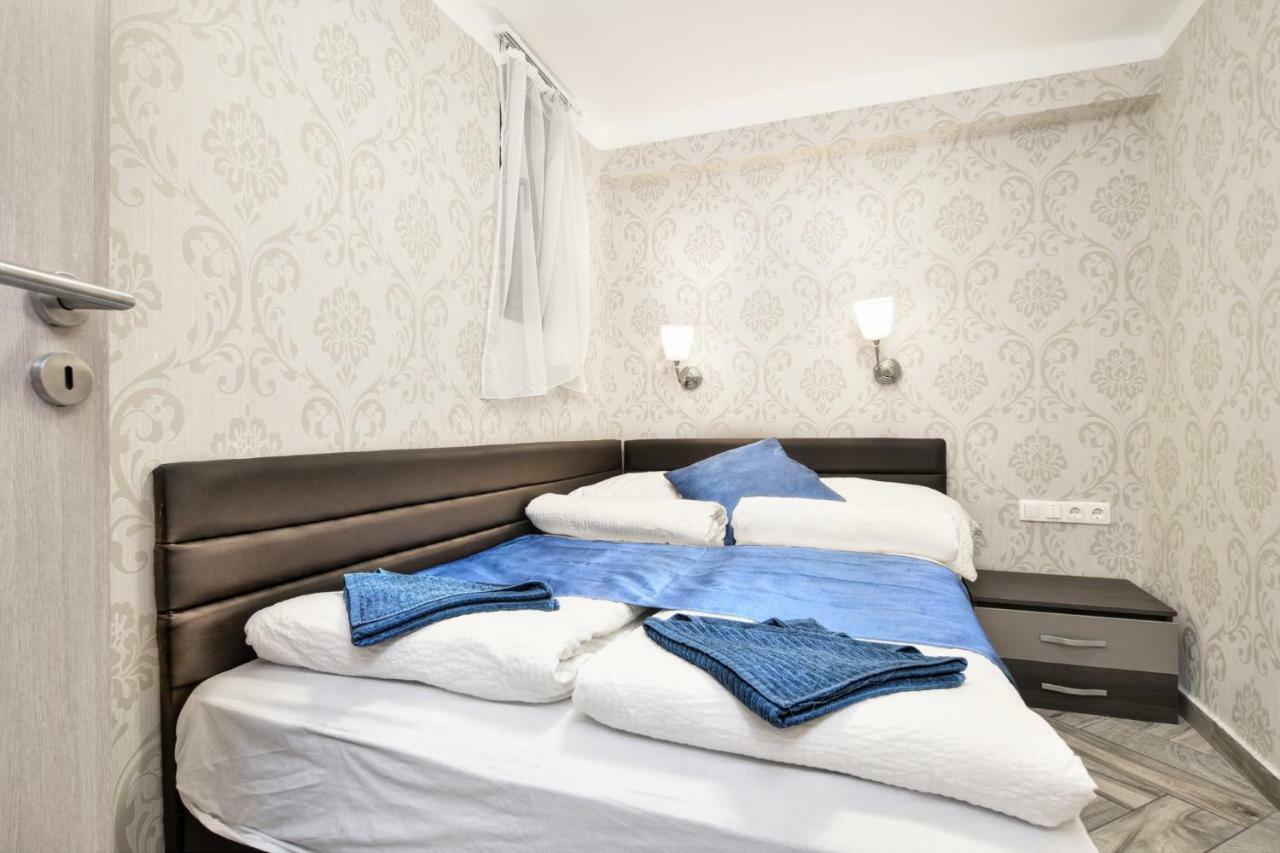 Center Businessclass Apartment Budapest Luaran gambar